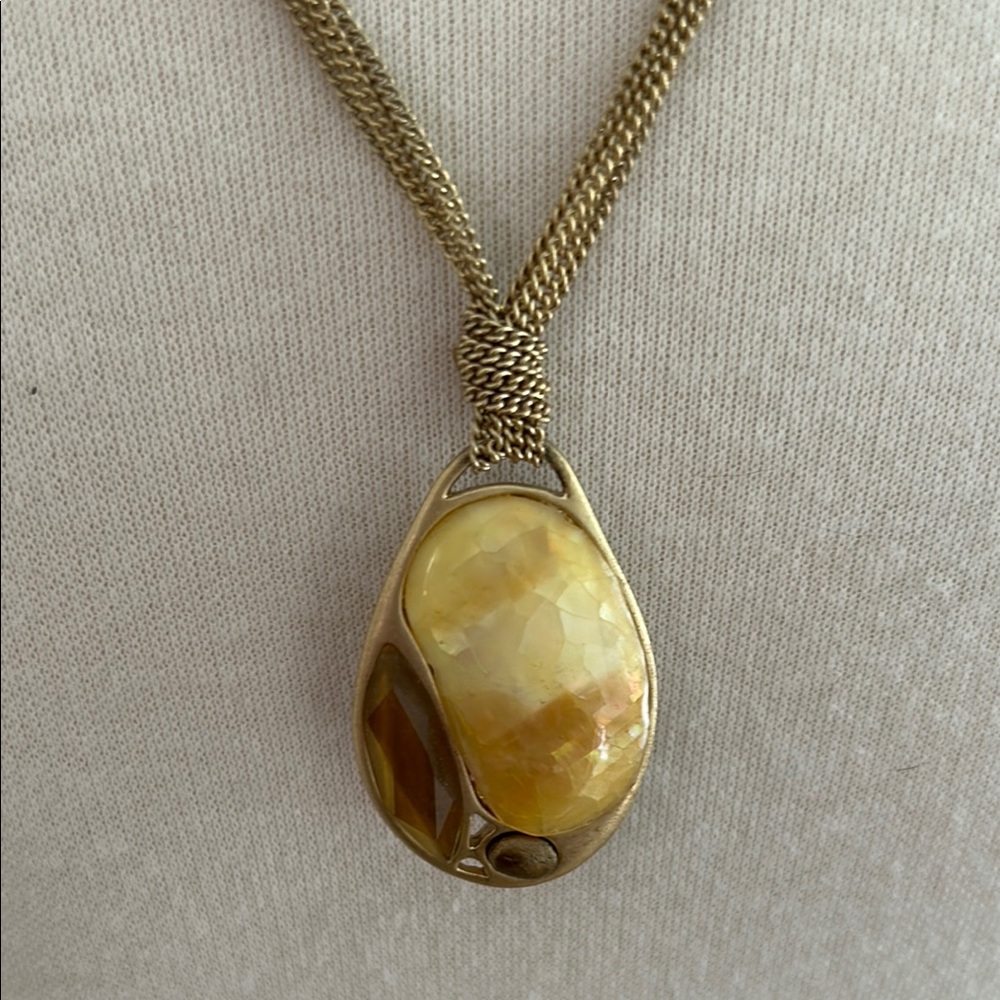 Lia Sophia Yellow/Gold Shell Faux Gem Pendant Necklace